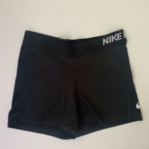 Women’s Nike Pros